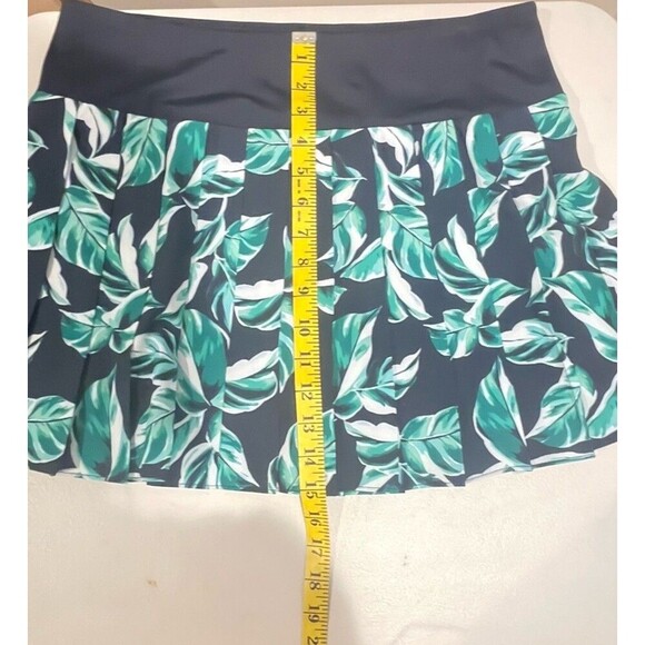 Tommy Bahama Active Skort Women’s M Leaf Print Navy Lined Shorts Pocket Stretch - Picture 8 of 12